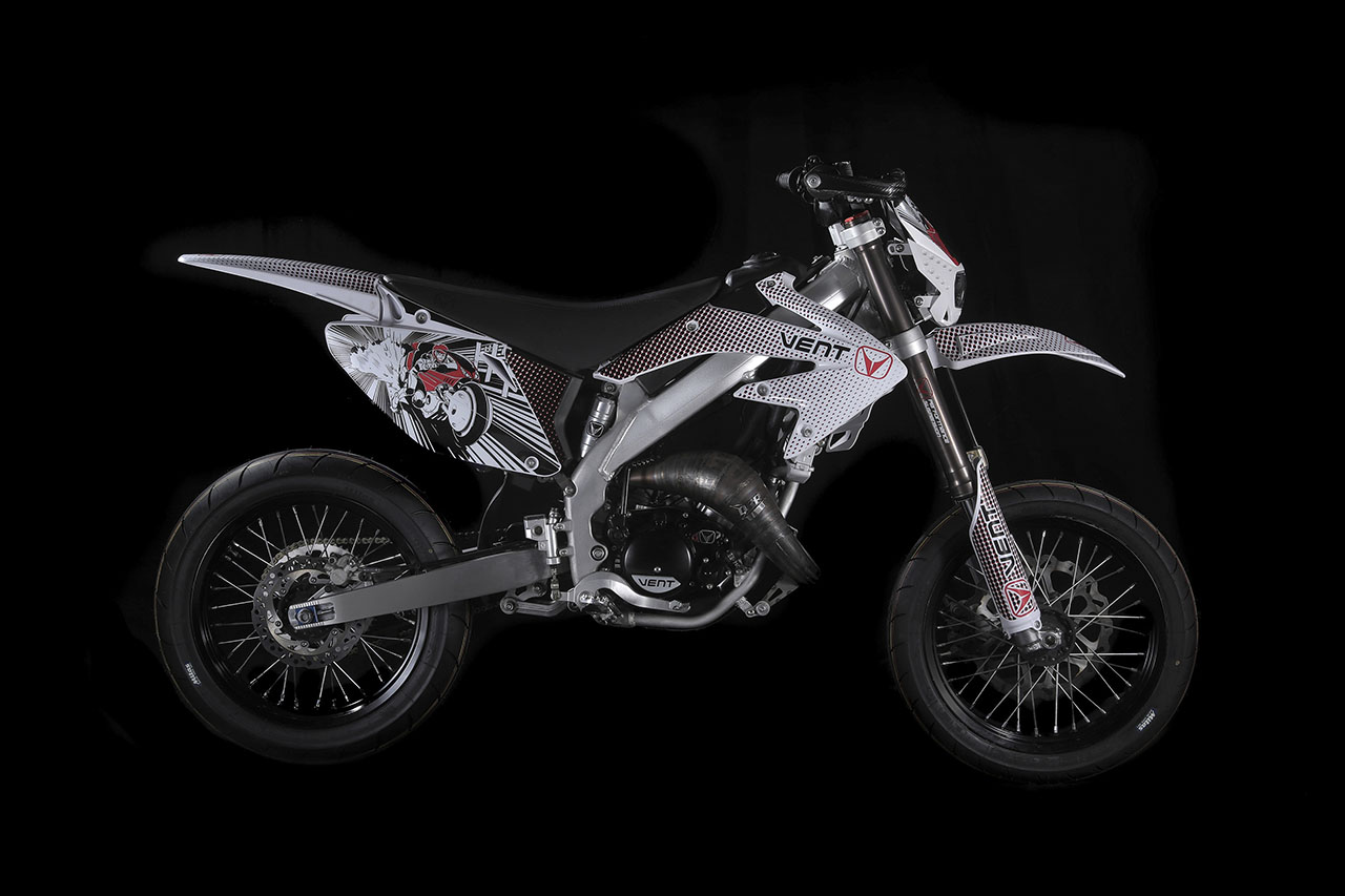 AD EICMA ARRIVA LA DERAPAGE 100 MANGA EDITION